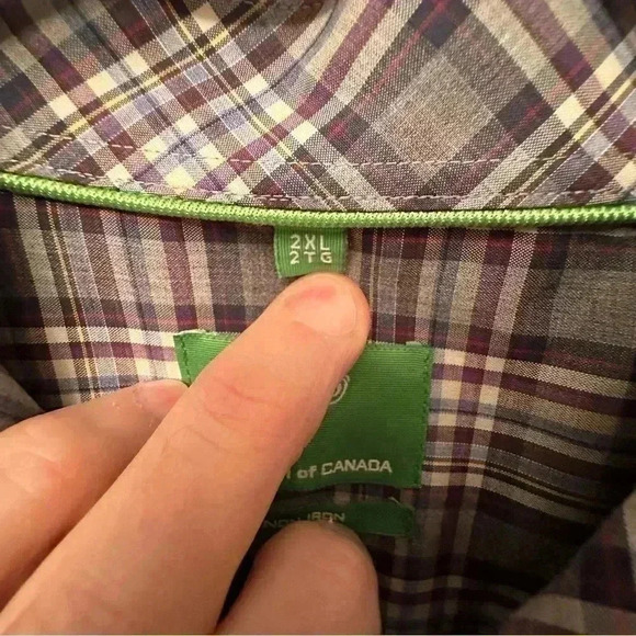 Forsyth of Canada Men’s Button-down shirt - Navy/Gray Plaid - Size 2XL - Picture 2 of 7